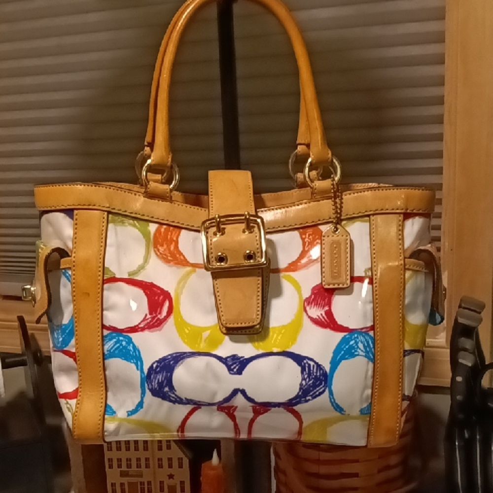 Rare! Vintage Coach Hampton 🌈 Rainbow Satchel Carryall Bag